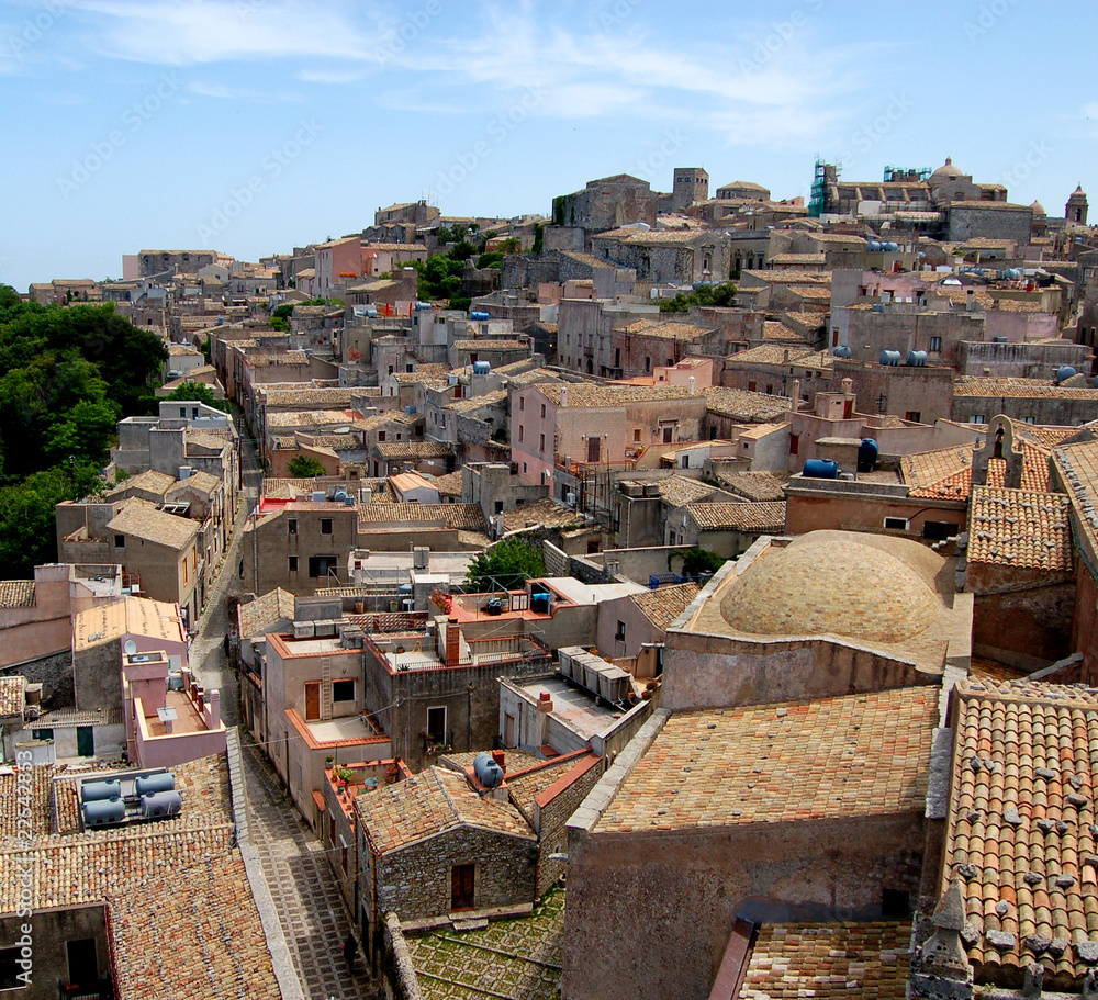 Sicilia's little town