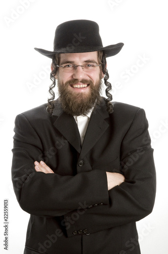 Rabbi crosses the arms