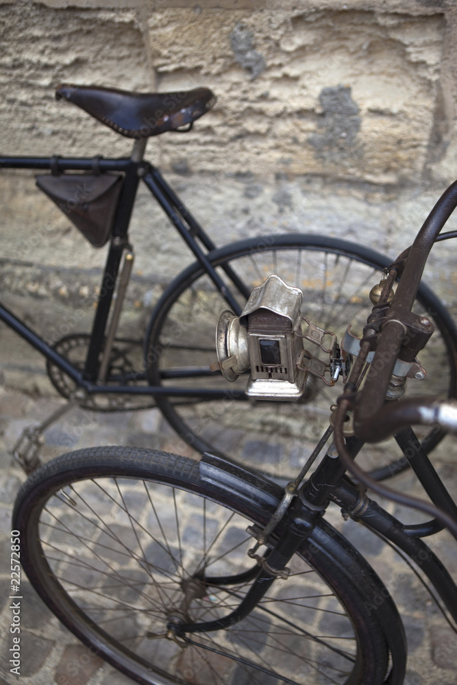 Vélos et bicyclettes antiquités