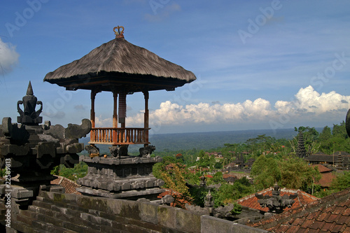 tempel in besakih auf der insel bali photo