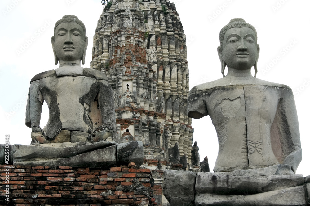 Fototapeta premium Ayuthaya temple buddhas