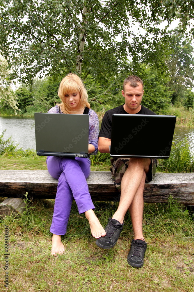 Lovers, nature and computer addiction Lovers, nature and computer addiction