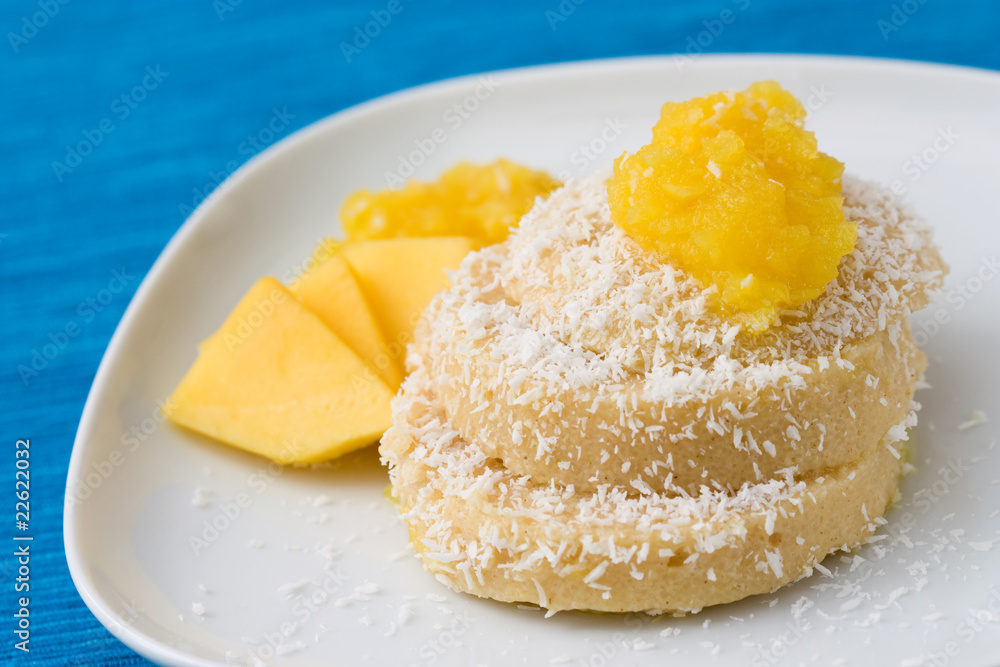 Grießpudding mit Mango