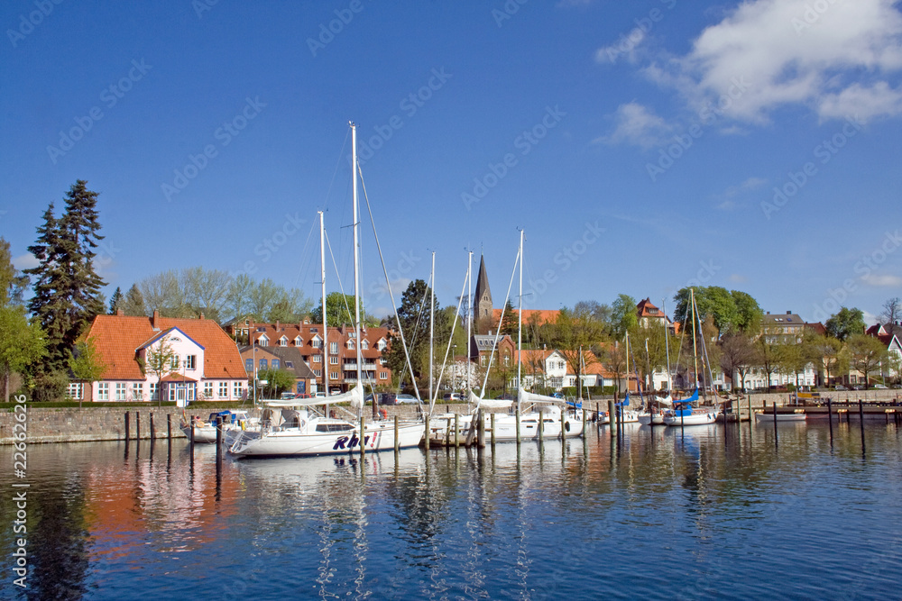 Fototapeta premium Borbyer Promenade in Eckernförde (Schleswig-Holstein)