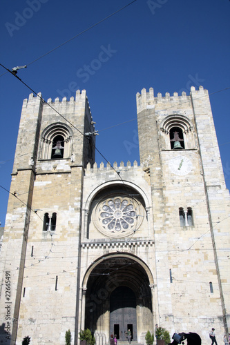Cathédrale de Lisbonne vue de face