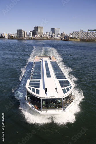 隅田川を走る水上バス