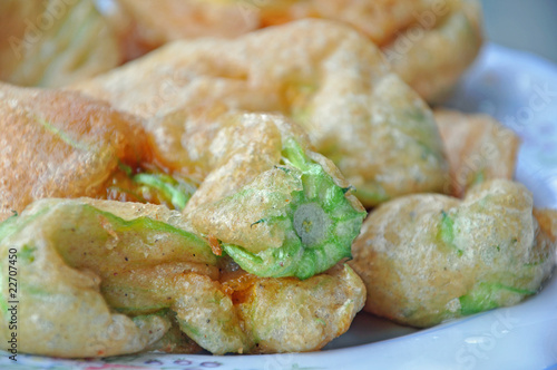 beignets de fleurs de courgettes