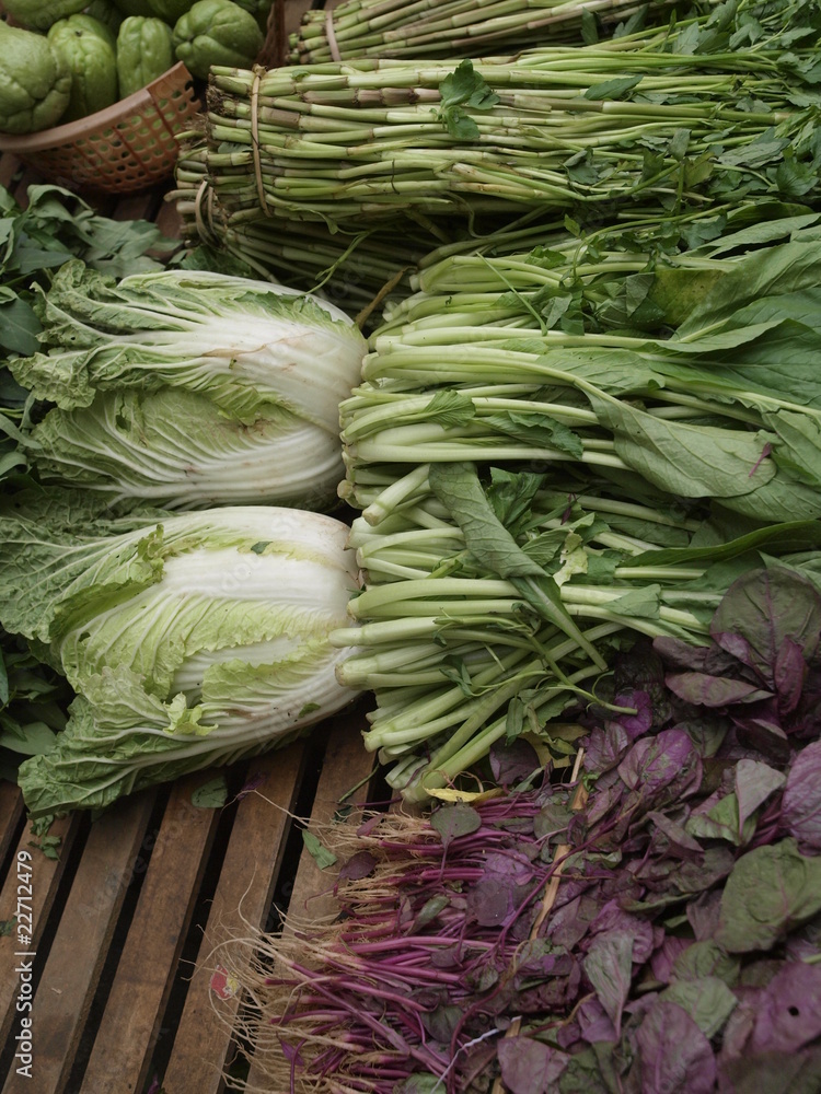 Verduras en un mercado callejero de Sapa (Vietnam)