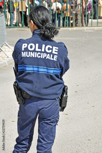 policière