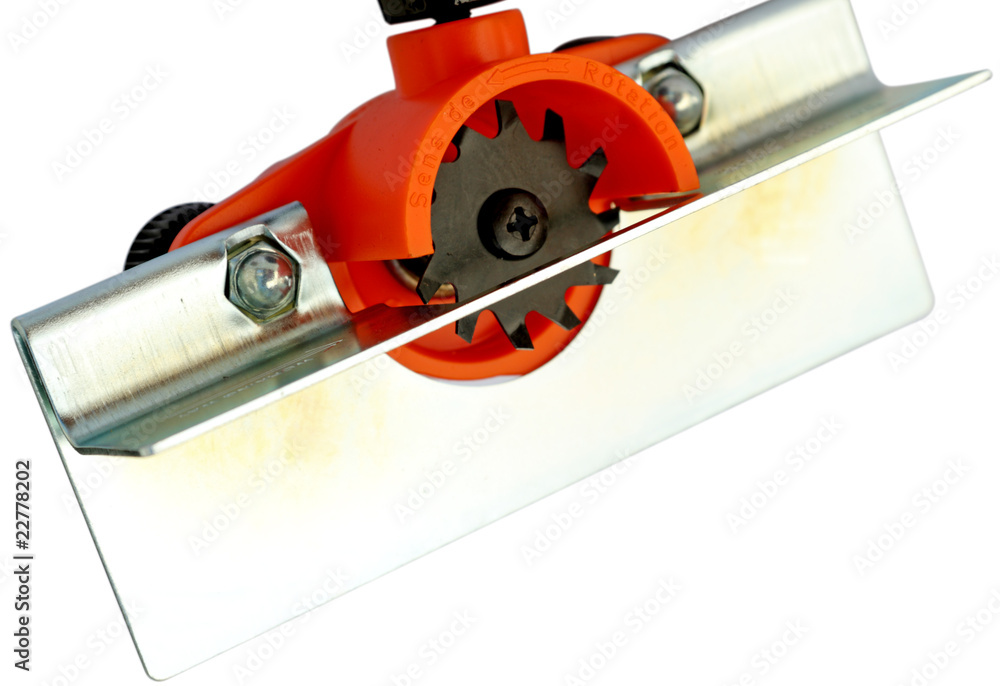 outil rotatif de bricolage menuiserie, fond blanc outil rotatif de bricolage menuiserie, fond blanc