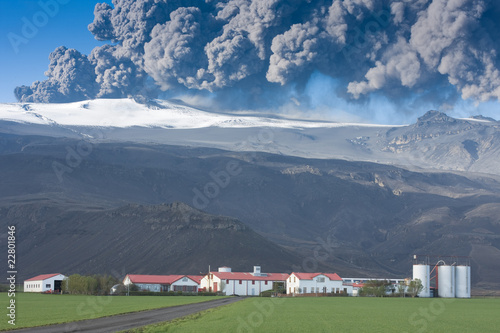 Eyjafjallajokull eruption photo