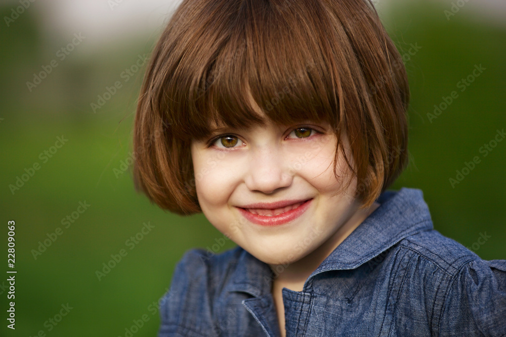 smilig little girl outdoor smilig little girl outdoor