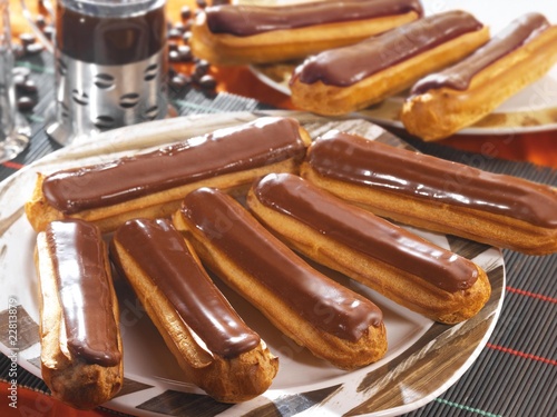 éclair au chocolat photo