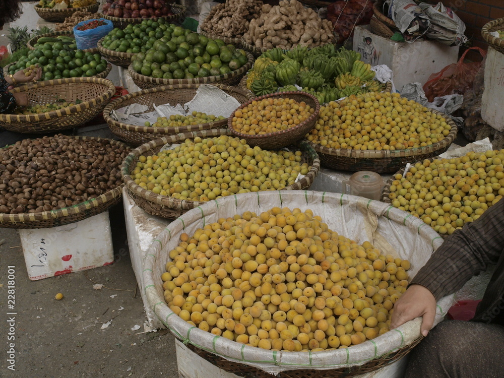 Fruta tropical en Hanoi (Vietnam)