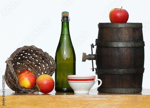 cidre, pomme, jus, bretagne, normandie, tonneau photo