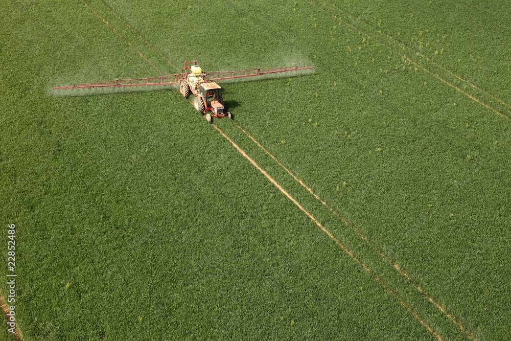 Naklejka premium tracteur vue du ciel