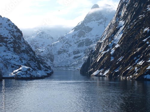 Trollfjord in Norwegen im Winter