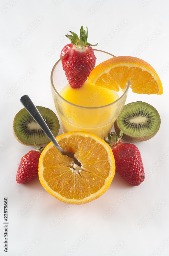 Un verre de jus de fruits Un verre de jus de fruits