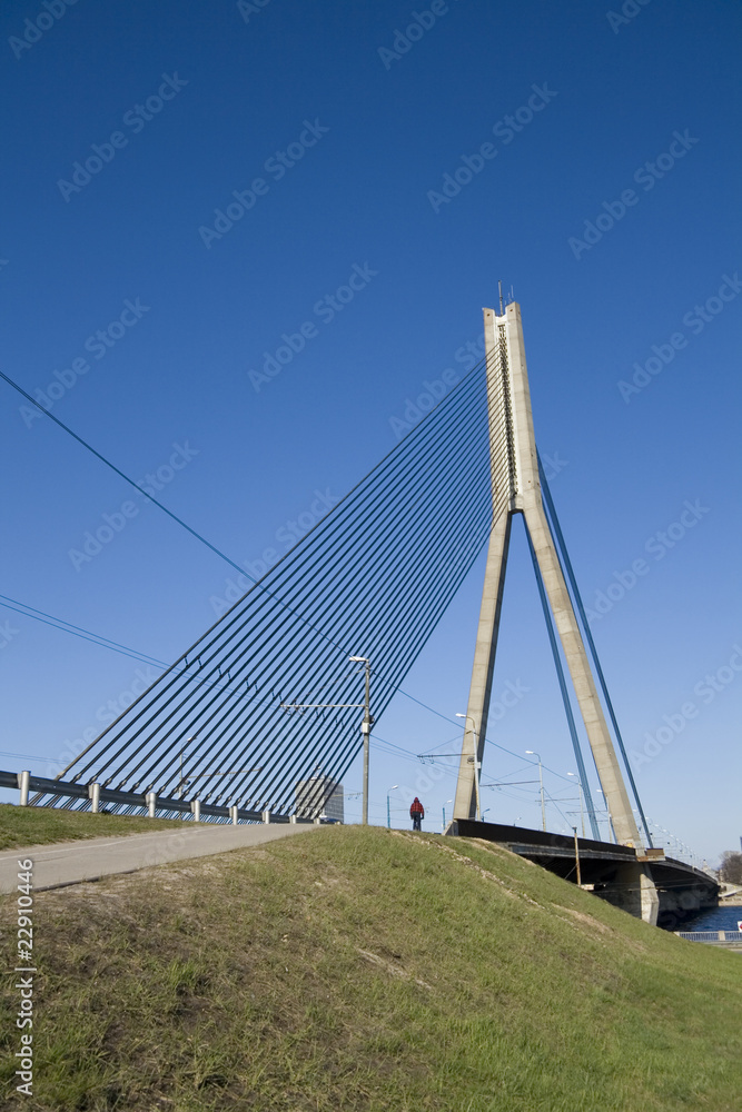 Obraz premium Most wantowy w Rydze na Łotwie