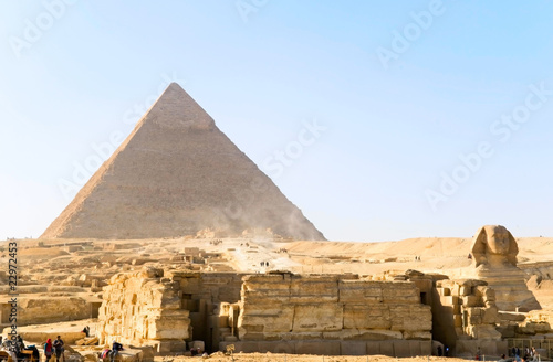 the Great Sphinx and Khufu pyramid of Giza, Egypt