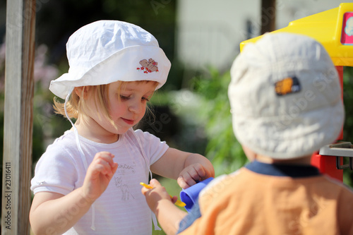 Schilderij op canvas Kinder spielen