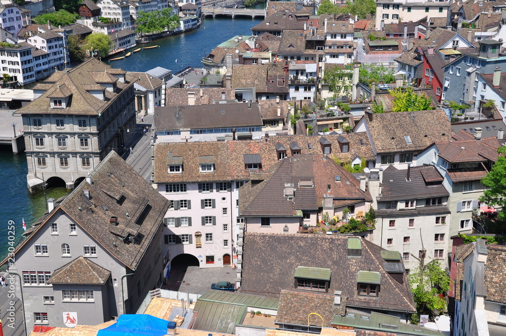 Fototapeta premium vieille ville de zurich vue d'en haut