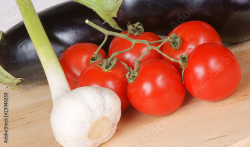 Eggplants, garlic and tomatoes