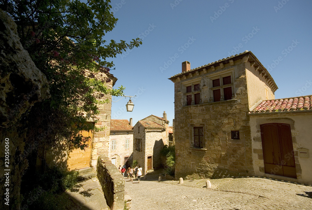 Rue à Cordes-sur-ciel dans le Tarn en Midi-Pyrénées en Occitanie, France
