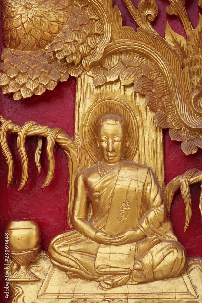 buddhist art on door of temple,  Na Kha, Wapipatum, Mahasarakam
