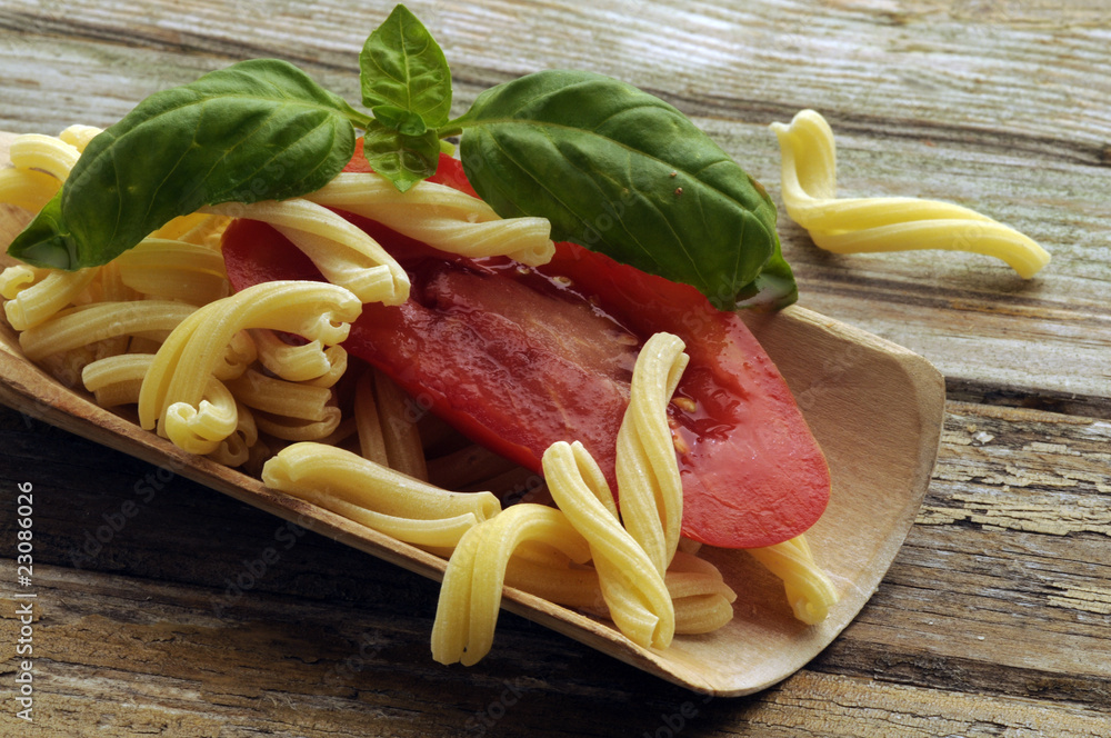Strozzapreti - Pasta italiana Strozzapreti - Pasta italiana