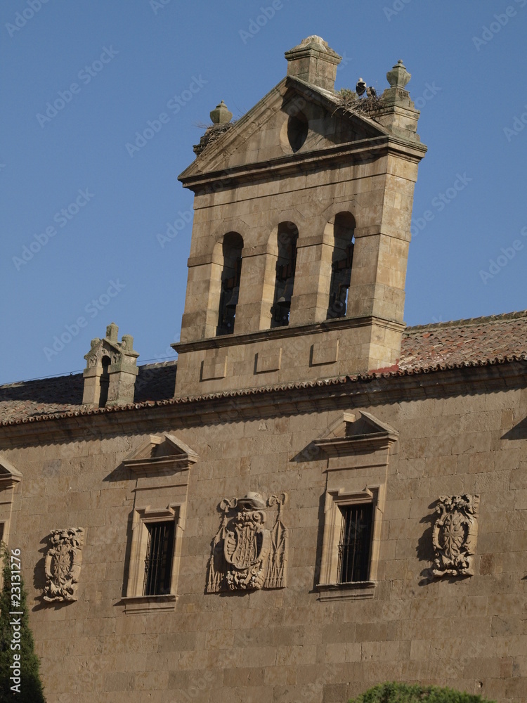 Espadaña del convento de los Dominicos en Salamanca