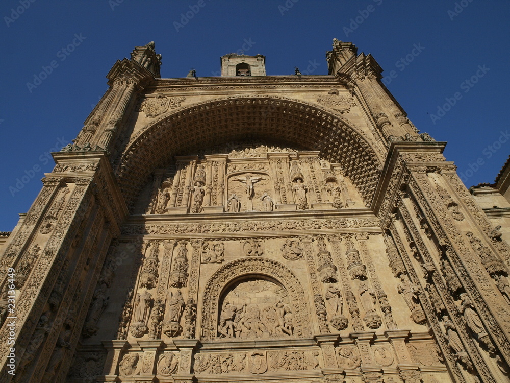 Portada de San Esteban en Salamanca