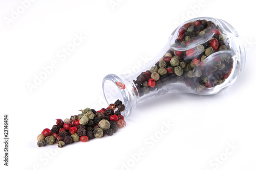 dry pepper inside glass