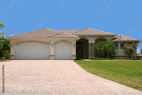front view of generic florida home