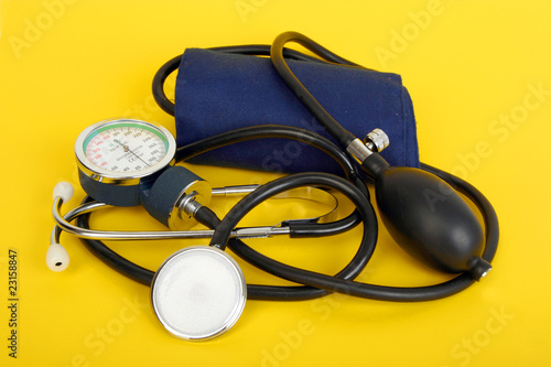 sphygmomanometer stethoscope blood pressure