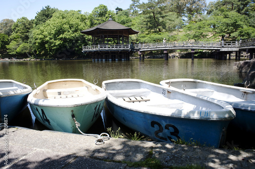 ボートと浮見堂