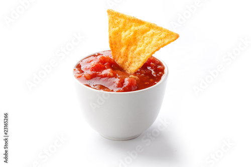 nachos and tomato dip