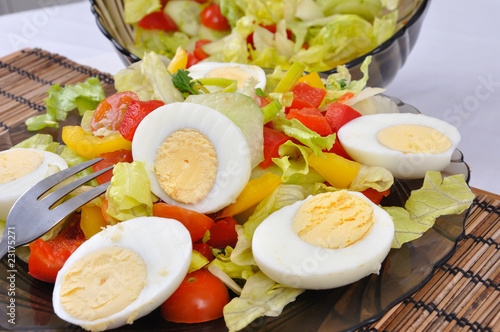 Fresh vegetable salad with eggs