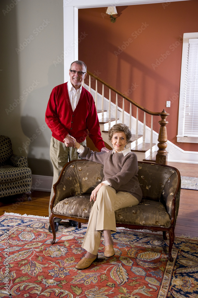 Obraz premium Senior couple at home in living room