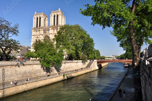 Notre Damen, Paris © Henry Czauderna