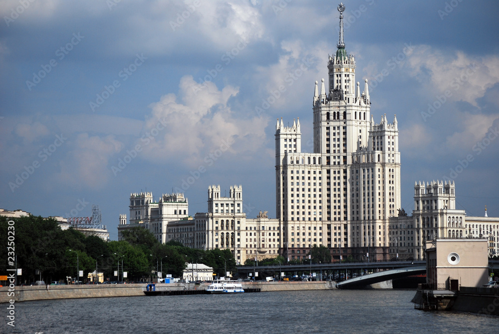 Obraz premium Tour de Staline dans Moscou