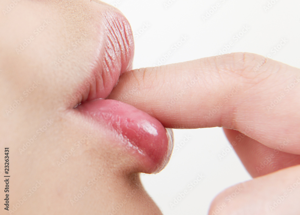Naklejka premium lady sucking her finger