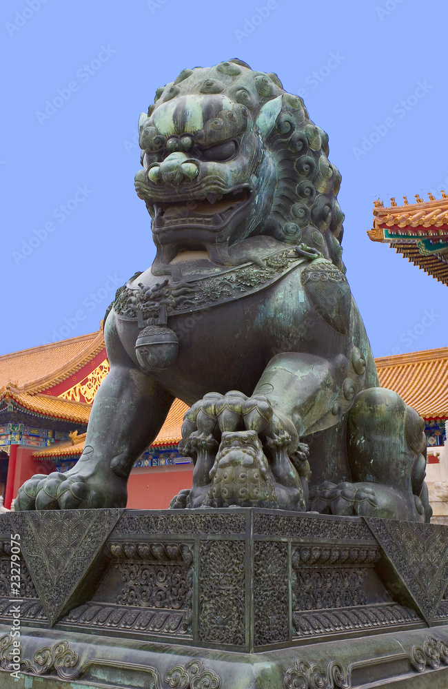 chine; beijing : cité interdite; dragon en bronze