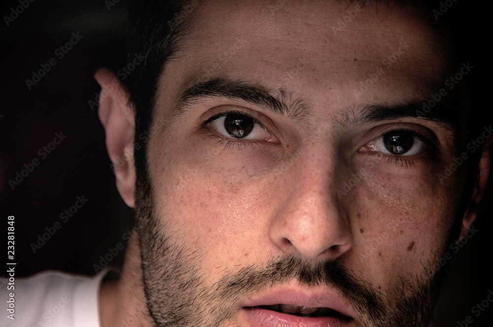 Fototapeta premium viso di un ragazzo