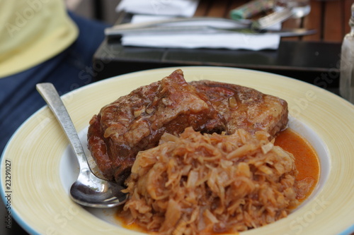 Pork Ribs with Stewed Cabbage