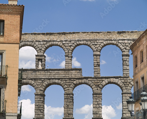 Segovia, acueducto romano, construído hace 2000 años, España