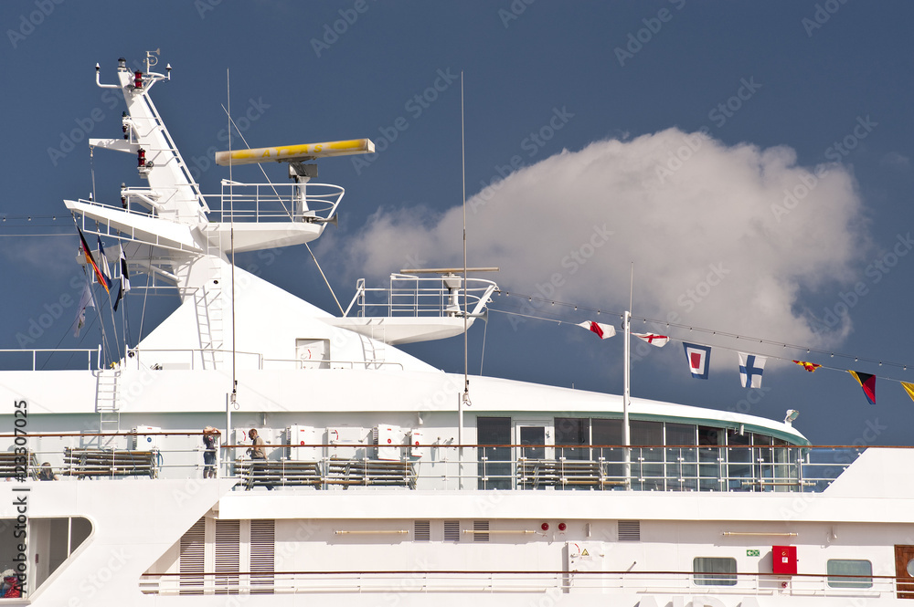Naklejka premium Kreuzfahrtschiff