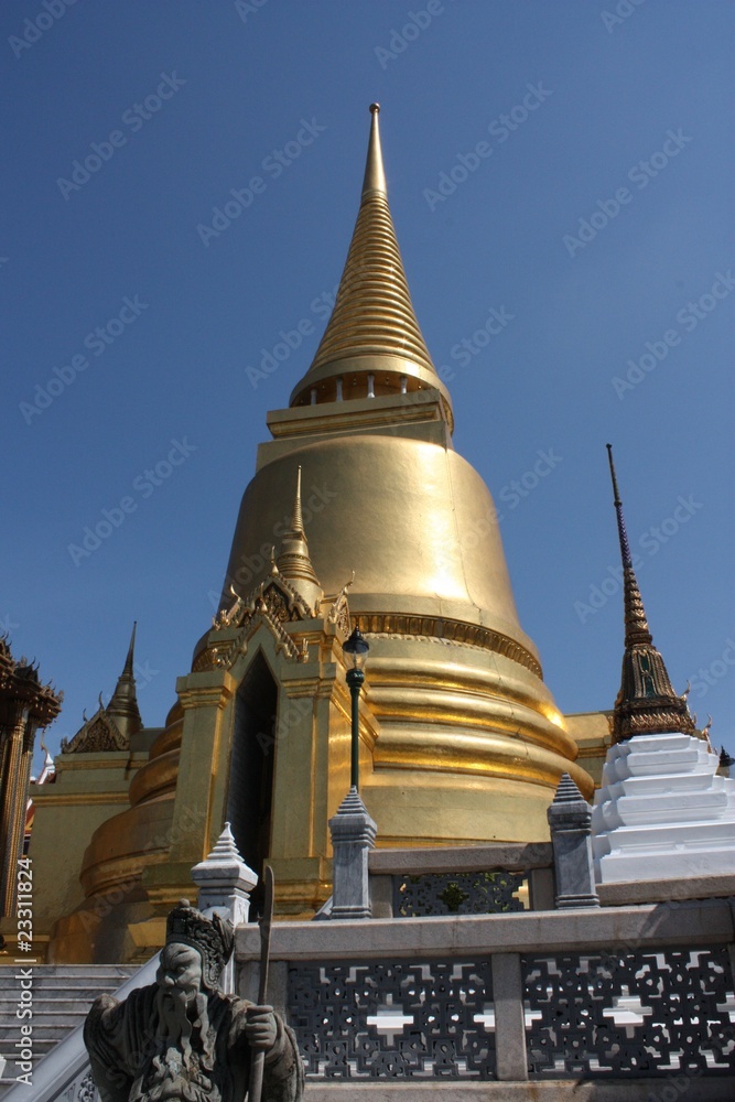 Naklejka premium The temple