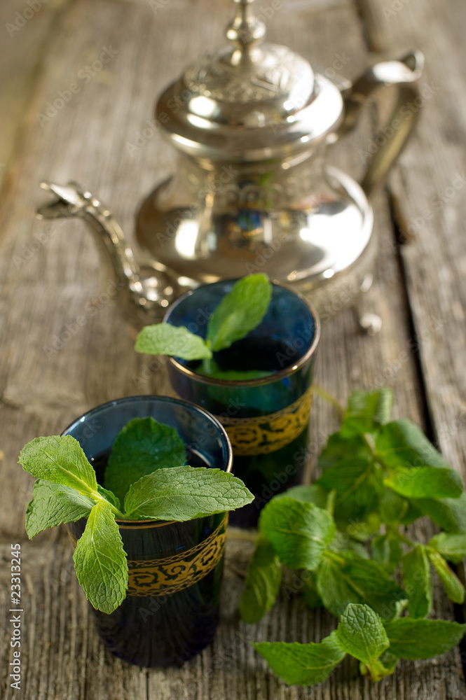 moroccan mint tea- te marocchino alla menta moroccan mint tea- te marocchino alla menta