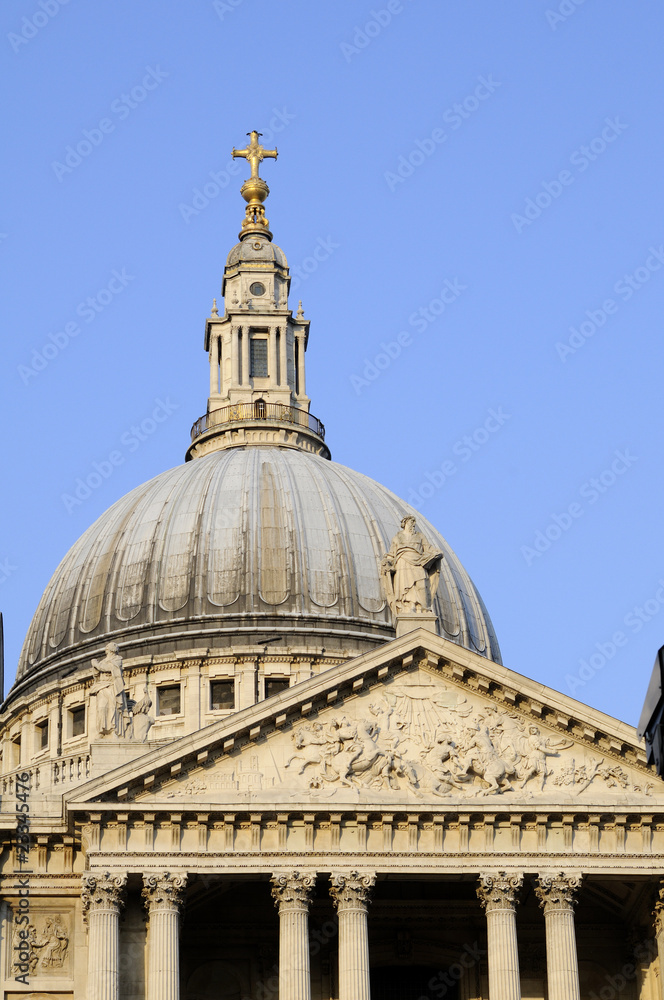 dome details of Saint Paul's Cathedral
